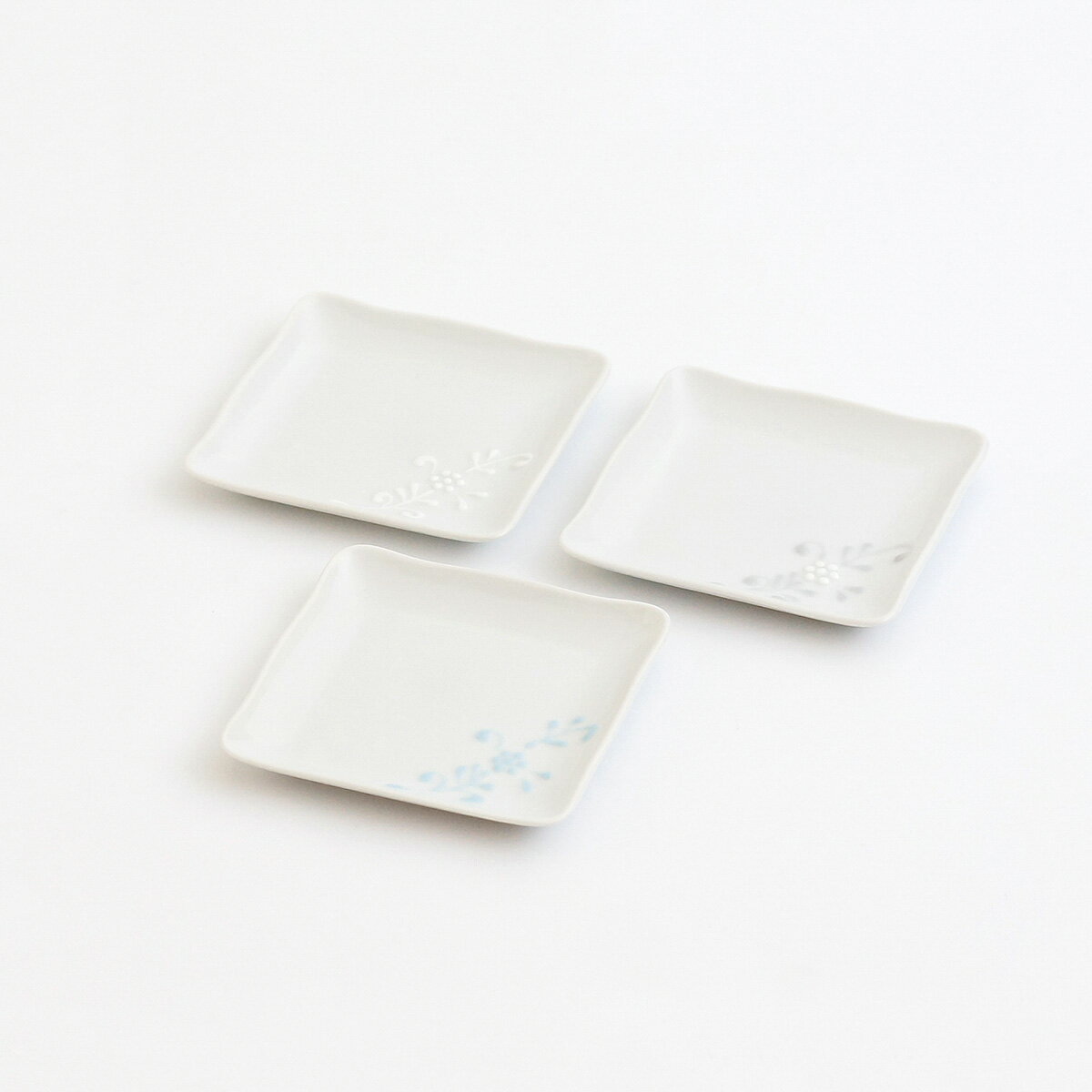 【 スワトウ 薄銘皿 正角小】 波佐見焼 和食器 おしゃれ 一龍陶苑 手描き 皿 プレート 白い皿 ハンドメイド いちりゅう 結婚式の引出物やギフト! 食器 内祝い はさみやき 北欧 ギフト 有田焼のサムネイル