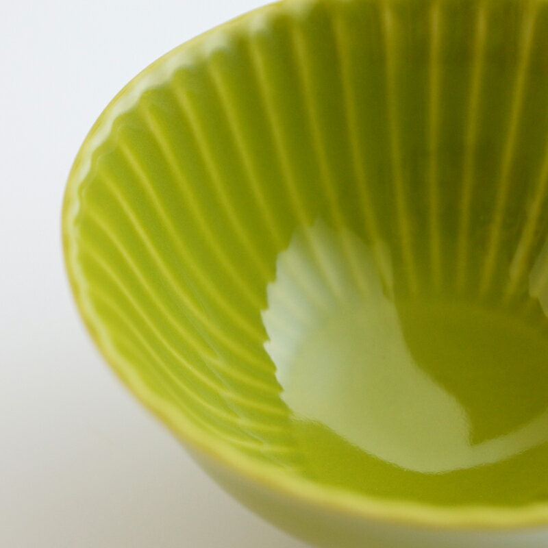 【波佐見焼】【しのぎ】【shinogi】【茶碗】【若草釉】(大)