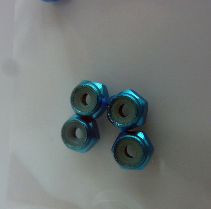 ミニ四駆 2mmアルミロックナット(ブルー5個...の紹介画像3