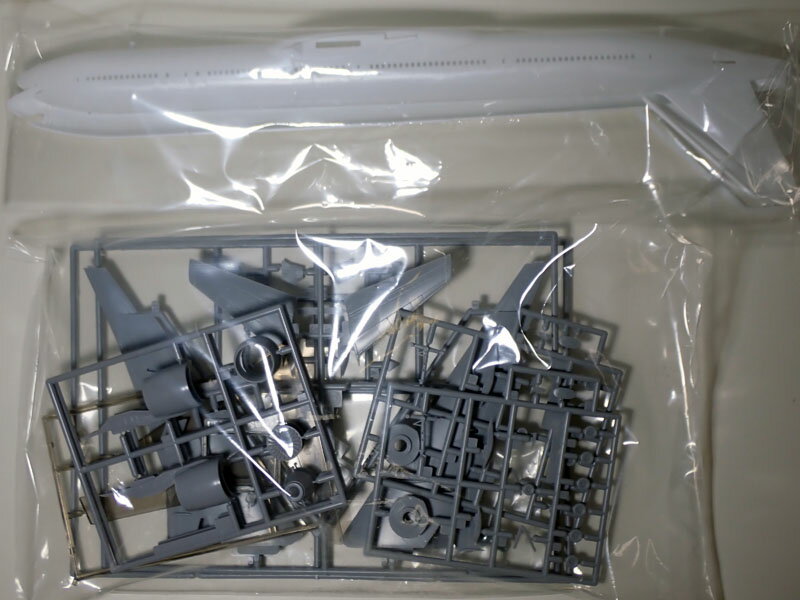 1/200 ANA �ܡ����� 777-300ER�ڥϥ����� 10718��