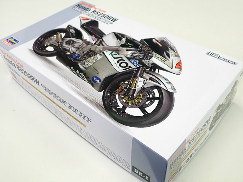 1/12 スコット レーシング チーム ホンダ RS250RW “2009 WGP250 チャンピオン”【ハセガワ BK1】