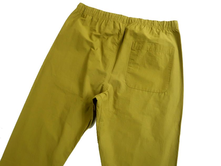 ESSENTIALS FEAR OF GOD エッセンシャルズ フィアオブゴッド NYLON TRACK PANTS コットン ナイロン トラックパンツ 定2.4万 カーキ M ▲036▼30201k09