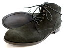 PADRONE パドローネ 日本製 マッケイ製法 本革 ROMANO LACE UP BOOTS レースアップ ヌバックレザー ブーツ 革靴 PU7358-1214-14C 定価3.4万 ブラック 41▲050▼30613k01PADRONE パドローネ 日本製 マッケイ製法 本革 ROMANO LACE UP BOOTS レースアップ ヌバックレザー ブーツ 革靴 PU7358-1214-14C 定価3.4万 ブラック 41▲050▼30613k01 コメント ■PADRONE PADRONEはイタリア語で雇い主を意味します。 職人の世界では親方(雇い主) の下で技術を学び、長年の経験を積み、はじめて職人と認められます。 古き良き時代の伝統や技術に敬意を払い、現代に継承していきたいという思いが込められています。 ■PU7358-1214-14C デザインはシンプルなレースアップブーツタイプ。 革質の良さを前面にアピールしています。 男っぽさの中に品とセンスを感じるブーツです。 パーカーなどでカジュアルに履いて頂くのもかっこいいです。 メーカー希望小売価格はメーカー商品タグに基づいて掲載しています 生産国 日本製 サイズ 41 実　寸 アウトソール長さ30.1cm 幅10.4cm 　※誤差はご了承くださいませ。 カラー ブラック 素　材 アッパー部分 レザーソール部分 レザー・ラバー 付属品 箱（多少のダメージ有） 参考定価 ￥34.100(値札) 商品状態 新品・未使用※素材特有・展示による微細な擦れや小傷、保管・梱包に伴う皺等はご了承ください。 ※つま先、かかと部分の擦れなどは加工によるものです。 《発送地》 〒359-1166 埼玉県所沢市糀谷154-2 こちらの商品へのお問い合わせは下記までお願いいたします。 TEL：04-2946-7494 mail：info.m@komori-shoji.co.jp 商品を探す ブランドで探す >> カテゴリーで探す MEN >> カテゴリーで探す WOMEN >> お買い物ガイド 2点以上お買い上げで送料無料（沖縄・離島を除く） 14時までの決済確定で当日発送（土日祝・イベント時を除きます） お支払い方法 >> 配送について >> 返品・キャンセルについて >> 注意事項 >>