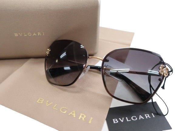 ブルガリ サングラス（レディース） BVLGARI ブルガリ イタリア製 FIOREVER フィオレバー ゴールドフレーム ヘキサゴン サングラス アイウェア 眼鏡 6152B 定価7.7万 ブラック ゴールド 60□16 135▲120▼40313k05