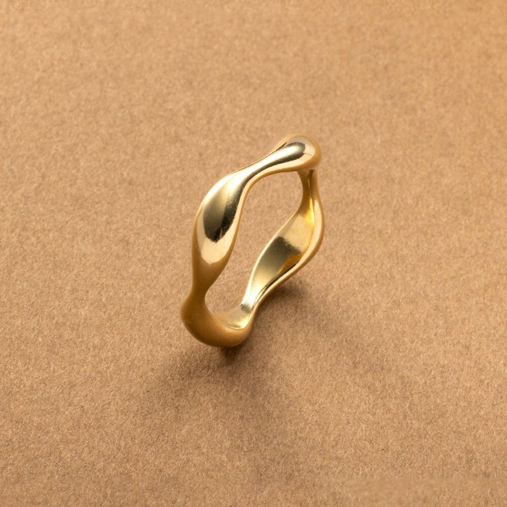 【ゆうパケット送料無料】 ステンレス製 リング 指輪 金属アレルギー つけっぱなし サージカルステンレス レディース ウェーブ 波 変形 メタル ぷっくり 15号 17号 大人 ゴールド