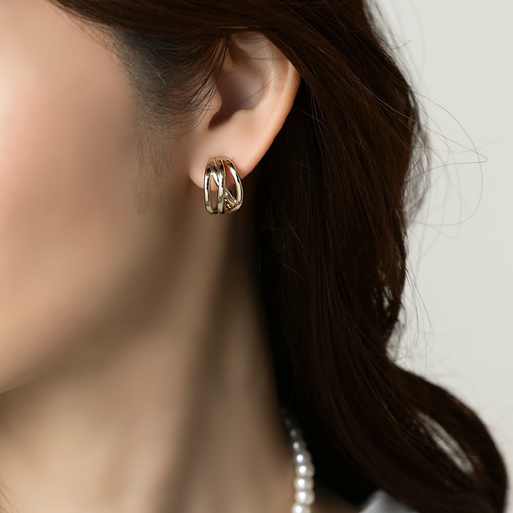 【ゆうパケットOK】 イヤリング レディース クリップ式 シリコンカバー 多重 メタル ライン 艶 大人 上品 ゴールド シルバー outlet