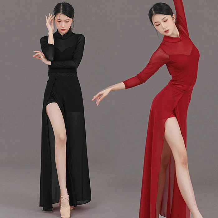 商品 ダンス衣装 ボディスーツ+スカート サイズ S M L XL 色 レッド ブラック 素材 ポリエステル ■ご購入前に必ずお読みください 【色・サイズについて】 ・寸法はスタッフが商品を平置きにし、外側から採寸したサイズです。 メジャーでの採寸のため、多少の誤差がある場合がございますがごください 。 ・商品写真はできる限り実物の色に近づけるよう徹底しておりますが、 お使いのモニター設定、お部屋の照明等により実際の商品と色味が異なる場合がございます。 【商品について】 ・生地を織る際に糸の継ぎ目や多少のほつれ等が生じる場合がございますが品質上の問題はございませんのでごください。 ・生地のカッティングにより画像と異なる場合がございます。 同商品、同色におきましても色(染料)やロットによって伸縮性・伸び率、裁断上ずれなどが生じてしまう現象があります。 【商品の取扱いについて】 ・お手元に届いた商品は必ず袋から取り出し、なるべく密閉は避け風通しの良い場所で保管して頂くようお願い致します。 ・漂白剤のご使用はお避けください。 ・商品によってはシワが付きやすく、畳みジワ、折りジワなどが強く出る場合がございます。 ・生地の特性上、匂いが強く感じられるものもございます。数日のご使用や陰干しなどでほとんど感じられなくなります。 【◆ ごいただきたいこと◆】 商品によっては、メーカー終売（廃盤）や欠品等により、ご希望の商品をご用意できない場合、 またはお届けが遅れる場合がございます。 その際、当方よりメールにてご連絡を差し上げま すが、あらかじめご下さいますようお願い致します。 　以上を、ごの上お買い求め下さいませ。商品 ダンス衣装 ボディスーツ+スカート サイズ S M L XL 色 レッド ブラック 素材 ポリエステル ■ご購入前に必ずお読みください 【色・サイズについて】 ・寸法はスタッフが商品を平置きにし、外側から採寸したサイズです。 メジャーでの採寸のため、多少の誤差がある場合がございますがごください 。 ・商品写真はできる限り実物の色に近づけるよう徹底しておりますが、 お使いのモニター設定、お部屋の照明等により実際の商品と色味が異なる場合がございます。 【商品について】 ・生地を織る際に糸の継ぎ目や多少のほつれ等が生じる場合がございますが品質上の問題はございませんのでごください。 ・生地のカッティングにより画像と異なる場合がございます。 同商品、同色におきましても色(染料)やロットによって伸縮性・伸び率、裁断上ずれなどが生じてしまう現象があります。 【商品の取扱いについて】 ・お手元に届いた商品は必ず袋から取り出し、なるべく密閉は避け風通しの良い場所で保管して頂くようお願い致します。 ・漂白剤のご使用はお避けください。 ・商品によってはシワが付きやすく、畳みジワ、折りジワなどが強く出る場合がございます。 ・生地の特性上、匂いが強く感じられるものもございます。数日のご使用や陰干しなどでほとんど感じられなくなります。 【◆ ごいただきたいこと◆】 商品によっては、メーカー終売（廃盤）や欠品等により、ご希望の商品をご用意できない場合、 またはお届けが遅れる場合がございます。 その際、当方よりメールにてご連絡を差し上げま すが、あらかじめご下さいますようお願い致します。 　以上を、ごの上お買い求め下さいませ。