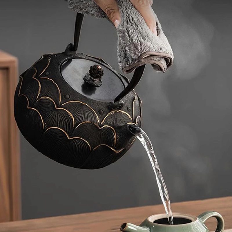 南部鉄器 鉄瓶 ガス火?IH対応 1.2L 蓮 蓮華 白湯 蓮鉄分補給 おしゃれ ( 鉄分摂取 ...