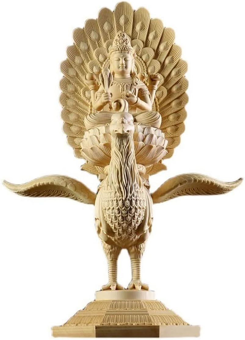 製品サイズ：高さ：38cm 巾：18cm 奥行：15cm / 手作業で測ったので少しの誤差が有ります（1cm以内）。 △ 製品材質：桧木（ヒノキ） / 専用の化粧箱にお納めしてお届けいたします。 精彫造像：高級銘木である桧木から手彫りで彫り上げられた 孔雀明王像 です。 こわい姿の明王たちの中で、この孔雀明王だけが菩薩に似たやさしいお顔をしています。 仏像の命でもあるお顔の彫りも丁寧に仕上げられた。 信仰：孔雀明王は、仏教の信仰対象であり、密教特有の尊格である明王のひとつ。 衆生を利益する徳を表すとされる。 呼称:孔雀仏母、孔雀王母菩薩、金色孔雀王とも呼ばれる。憤怒の相が特徴である明王のなかで唯一、慈悲を表した菩薩形をもつ。製品サイズ：高さ：38cm 巾：18cm 奥行：15cm / 手作業で測ったので少しの誤差が有ります（1cm以内）。 △ 製品材質：桧木（ヒノキ） / 専用の化粧箱にお納めしてお届けいたします。 精彫造像：高級銘木である桧木から手彫りで彫り上げられた 孔雀明王像 です。 こわい姿の明王たちの中で、この孔雀明王だけが菩薩に似たやさしいお顔をしています。 仏像の命でもあるお顔の彫りも丁寧に仕上げられた。 信仰：孔雀明王は、仏教の信仰対象であり、密教特有の尊格である明王のひとつ。 衆生を利益する徳を表すとされる。 呼称:孔雀仏母、孔雀王母菩薩、金色孔雀王とも呼ばれる。憤怒の相が特徴である明王のなかで唯一、慈悲を表した菩薩形をもつ。
