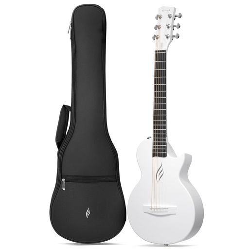 連続8分音符【革新性】Nova Go miniアコースティックギターはカーボン30%混のポリカーボネイトで一体成型され、高い剛性・軽さ・耐湿性・耐高温/低温・耐水性を備えた革新的なギターです。 連続8分音符【新たなサウンドキャラクター】伝統的な木製ギターに比べNova GOははるかにブライト(明るい)な出音と長いサスティーンを持っています。そしてサイドサウンドホールは自身の演奏をクリアに耳に届けます。高品質なキュプロニッケル(白銅)のラウンドフレットを採用して、演奏をよりスムーズにし、さらなる安定したサスティーンをもたらします。フレットエンドは丸め処理がされ演奏時の指の引っ掛かりもありません。 連続8分音符【堅牢でポータブル】Nova Go mini 全長は約808mmです、重量1.36Kg、軽量でポータブル。温度や湿度の変化に全く影響を受けないのでアウトドアでガンガン楽しめます。車載、旅行に最適のギター。 連続8分音符【細部設計】Nova Go ギターは、演奏性と快適さを向上させるいくつかの革新的な機能を備えています。 ゼロフレットデザインにより、スムーズな弦アクションと簡単な和音交替を体験できます。