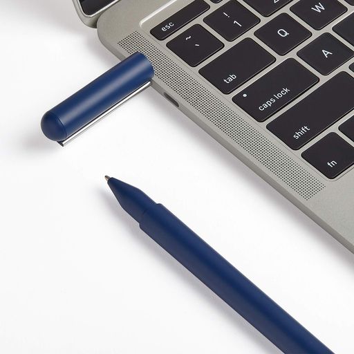 32GBUSB-Cフラッシュメモリー付きブラックインクボールペン※インク詰め替え可能 容量:32GB 互換性:Windows78&amp;10/MacOSXv10.6以上 接続コネクタ:USB-タイプCドライブ