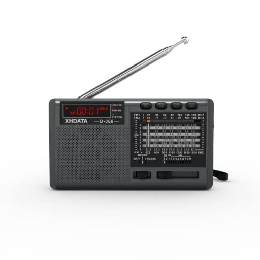 「高感度受信」DSP搭載、360°回転できる55cmロッドアンテナがあり、AM/FM/SW/ワイドFM高感度受信できるポータブルラジオ。補完放送ワイドFM対応、防災ラジオとして地震等の災害対策にも役に立てます。FM:64-108MHZ、AM:522-1620KHZ、SW:4.75-22.0MHZ。 「小型で高音質、大音量」サイズ:14*8*3.5cm。重さ:300グラム。どこでも持ちやすい携帯ラジオ。小型な設計で、カバンやポケットに簡単に入れるポケットラジオ。家でも外出でもピッタリ!同時に高音質、大音量なスピーカー搭載、ニュースや音楽をきれいに聞こえるポータブルラジオ。イヤホン端子もあり、外出の時に、イヤホンで周りに迷惑をかけないようにお好きなラジオを楽しめる! 「 MP3再生機能付きTF/USB/BT対応」D368はラジオだけではなく、MP3再生機能も搭載されている多機能ラジオ。ワイヤレスBT機能が搭載、TFカードとUSBも対応でき、ラジオをスピーカーとしてお好きな音楽を楽しめます。LEDディスプレイがあり、簡単に操作できます。