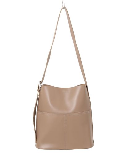 【サイズ(cm)】幅33.5 高さ31.5 マチ11 重量650g 【素材】PUレザー ※ミニポーチ付き 通勤バッグやマザーズバッグ、旅行かばんとしてビジネスからカジュアル&amp;プライベートなシーンで大活躍するレディーストートバッグ。 ち手部分が長めの作りなので肩掛けトートとしてご使用頂けます。 A4対応、雑誌、ノートパソコンなどを収納可能。 高級感あるPUレザーを使用。シックな雰囲気のマットでブラック、ブラウン、チョコ、ベージュをご用意しています。