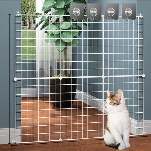 🐱【サイズと適用場所】サイズ:107*91cm(6枚組)。カラー:ホワイト。本品はハイタイプで幅広いので、ペットは窮屈感がないです。中小型ペットに対応し、子猫や子犬、うさぎなどの小動物も使用できます。また、ペットちゃんのフェンスやゲージとして使い、ペットにも飼い主さんにもプライベートな雰囲気を与えます。屋内や屋外、リビングルーム、バルコニー、玄関、庭など、使い場所も限定せずどこでも使え、お庭でペットちゃんを楽しんで遊ばせます。 🐱【高品質で丈夫な素材・掛ける可能】高品質なワイヤーメッシュを採用し、軽量でで耐久性と安定性が良く移動しやすいです。環境に優しい素材で作られ、ペットの健康を損ないません。本体は倒れにくく、噛みついても破れにくく、防水・防錆で、ペットちゃんに破られたり、倒されたりする心配が解決されます。また、ホック付き、フェンスを壁二つに掛けることができ、しっかり固定て落ちにくいです。 🐱【フレキシブルのデザイン】DIYで自由に組み合わせ、場所や必要によって様々な形が作られ、長方形、正方形、L字型、二階建て、屋根付きなど、縦横自由に使えます。