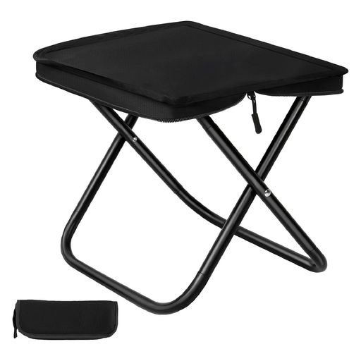 【折りたたみ椅子超軽量】外出や移動中に「すぐ座りたい」場面を想定して設計された、超軽量・コンパクトな折りたたみ椅子です。重量は約300gとリンゴ1個分ほどの軽さで、持ち運びの負担を軽減。折りたたみ時のサイズはスマホ約2台分程度とコンパクトで散歩や外出時にこまめに休憩したいご高齢の方、テーマパークへ子ども連れで出かけるご家族、イベント参加時の待ち時間などにも使いやすい携帯チェア。厚さ約5cmのスリム設計で、リュックやバッグ、車内、防災バッグにも省スペースで収納でき、日常から屋外まで幅広く活躍します. 【5秒展開・収納|ファスナー一体式で迷わず使える】組立不要・工具不要のシンプル構造により、約5秒で展開・収納が可能な折り畳み椅子です。座面と収納袋が一体化したファスナー仕様のため、閉じた状態ではコンパクトなバッグ形状、ファスナーを開くだけでそのまま椅子として使用できます。複雑な手順や力は不要で、折りたたみ椅子を初めて使う方やご高齢の方でも直感的に扱いやすい設計です。行列待ちや外出先で「ちょっど座りたい」場面でも、手間取らずスムーズに使用でき、使用後も簡単に収納できる実用性を重視した携帯チェアです。