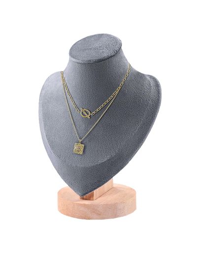 サイズ:高さ約17.5cm幅約14.5cm素材:フランネル生地、ゴムノキベース色:グレー シンプルなカラーを基調としたディスプレイトルソー、ネックレス、ペンダント、チョーカー、宝石などが最適です 上質なフランネル生地のがジュエリーの見栄えを...