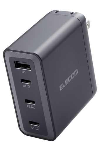 合計最大出力150W、スマートフォンもタブレットもノートパソコンもこれ1台で充電できる超高出力のUSB AC充電器です。4つのポートを使って同時充電も可能。もうデバイスごとに専用の充電器を持ち運ぶ必要はありません。 ノートパソコンの充電が可能な、USB POWER DELIVERY対応製品です。ノートパソコン購入時についてくる付属のACアダプターに代えて使用できるので、2台目としても適しています。出社と在宅勤務を組み合わせたハイブリッドワークの際も、2台あればオフィスと自宅にそれぞれ置きっぱなしにでき、充電器の持ち運びから解放されます。 ※ノートパソコン付属のACアダプターと形状が違っていてもUSB TYPE-C(TM)ポートから充電できます。ただし、USB TYPE-CポートからのUSB POWER DELIVERY規格での充電に対応した機器のみ充電可能です。 ※USB POWER DELIVERY規格100Wまでで充電できる機器に限ります。 ノートパソコン付属のACアダプターと違い必要な長さのケーブルを選んで使えるから、長すぎるケーブルでごちゃつきがちなデスク周りもこれですっきり。スペースを広々使えます。