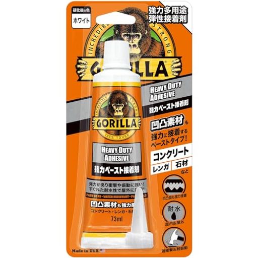 屋内や屋外環境の粗面、凹凸面などさまざまな箇所の接着及び補修 用途:屋内や屋外環境の粗面、凹凸面などさまざまな箇所の接着及び補修 多用途・超強力接着、凹凸素材も強力接着、耐水性にすぐれ屋内・外OK 弾力があり衝撃・振動に強い 収縮・膨張に強くひび割れしない 固定時間は最速30秒/耐寒・耐熱(-40~93度)/約1時間で塗装OK*1(*1 水性塗料を使用してください) 濡れた面でもOK 無溶剤で肉やせしない、垂れないペーストタイプ ASTM C557、ASTM D3498、AFG-01の基準をクリア*2(*2 建築の内装部材用接着剤に関する米国の規格) 成分:変成シリコーン(50%)、その他成分(50%) 製品サイズ:H193xW95xD36(mm)/内容量:73ml/製品重量:148g