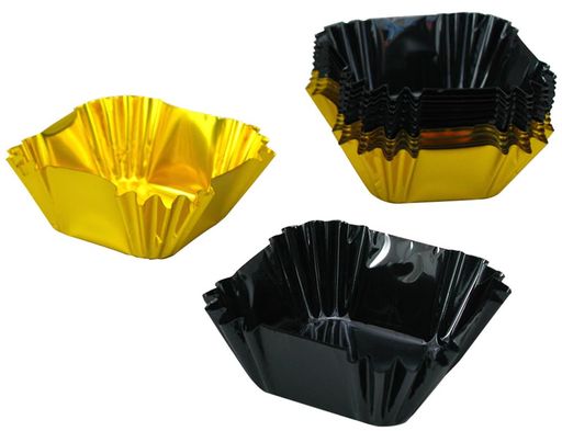 下村企販おかずカップ四角金56枚・黒42枚【日本製】おせちの盛り付けに豪華華やか正月飾り角型ゴールドブラック36645