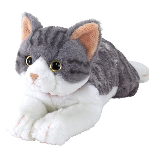人気のひざねこシリーズに「サバシロ」が登場!しっかりとサバシロの柄を再現した縞模様と、輝くゴールドアイがポイントです8分音符 ほど良い重さが本物の猫を抱っこしているような気分になり、癒し効果はバツグン!滑らかな毛並みも触り心地が良く癒されます。 ひざねこは、お膝に乗せてみたり、抱っこしてみたり、インテリアとしてもなごみます。他のひざねこと一緒に並べて飾っても◎猫ちゃん好きな方へのプレゼントにもオススメです8分音符 足裏にはカワイイ肉球の刺繍付き!細部までこだわって作られています。