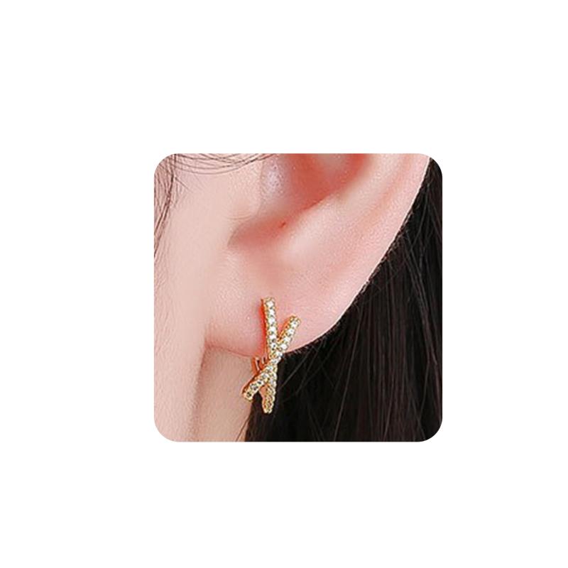 【Mesaro】フープピアス レディース 人気 金属アレルギー ゴールド ピアス 小さめ 非対称 人気 かわいい おしゃれ レディース ジルコニア リングピアス