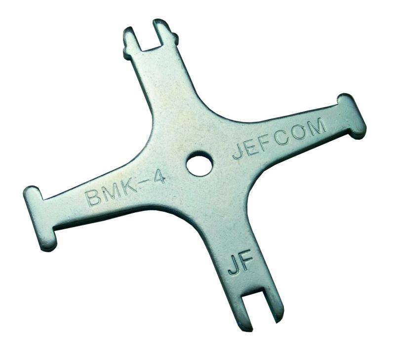 デンサン 盤用マルチキー 幅80×高さ80×奥行き3mm 配電盤 分電盤 合鍵 BMK-4配電盤、分電盤用の合鍵 4タイプのカギに対応合鍵1:現行型(配電盤メーカーの引込ボックスに使用できます。日東工業、河村電器産業など)合鍵2:旧型(1990年以前の引込ボックスに多く使用できます)合鍵3:タキゲンA-121-H型合鍵4:タキゲン0061型