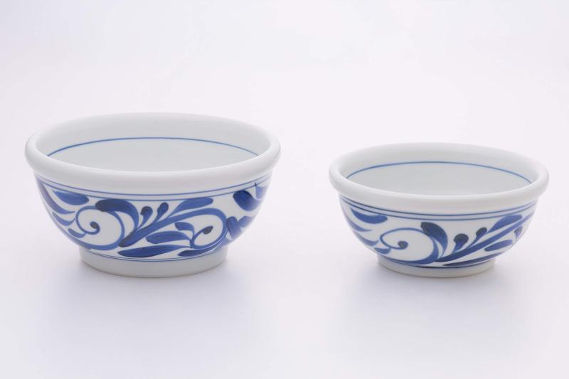 砥部焼 千山(Tobeyaki senzan) 砥部焼千山窯 入れ子の器 大 中2個組