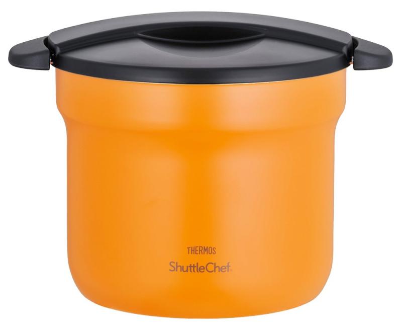 THERMOS 真空保温調理器 シャトルシェフ 4.3L アプリコット KBF-4500 APRサイズ:約30×24×22cm本体重量:約2.5kg素材・材質:調理鍋本体/ステンレス鋼・アルミニウム、調理鍋フタ/ステンレス鋼、調理鍋取っ手・ツマミ/フェノール樹脂、保温容器本体/ステンレス鋼(アクリル樹脂塗装)、保温容器フタ/ポリプロピレン(発泡スチロール内蔵)原産国:中国調理鍋容量:4.3L、4~6人用調理鍋仕様:底面3層構造対応熱源:200V 電磁調理器(IHクッキングヒーター)、ガス、電気、ハロゲンヒーター、シーズヒーター