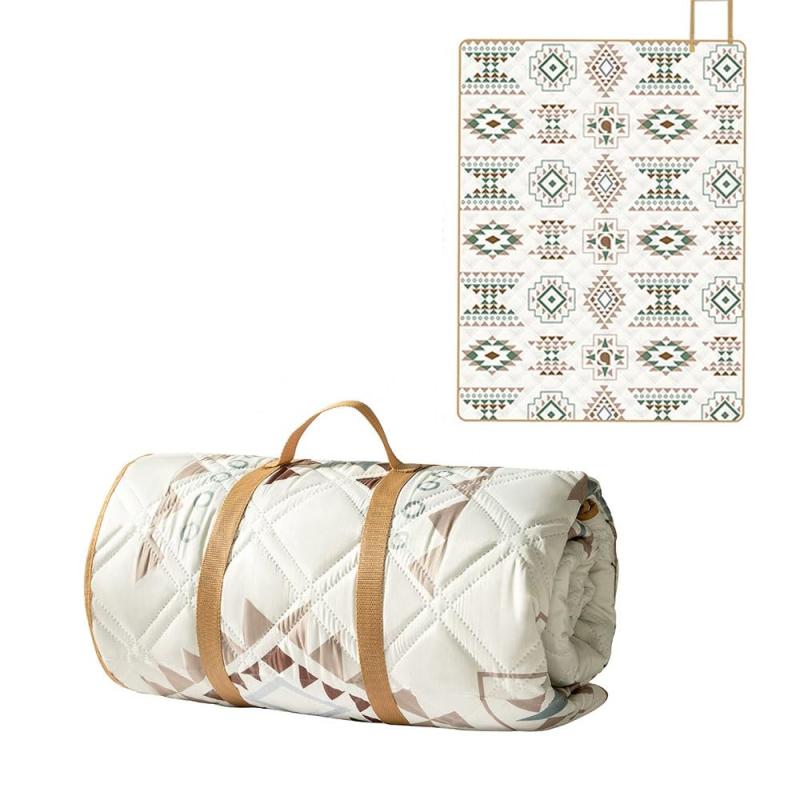 レジャーシート ピクニックシート キャンプ 厚手 防水 防湿 肌触り良い 5層素材 折りたたみ 携帯便利