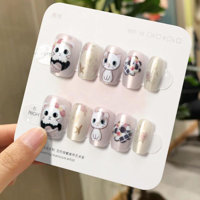 Rakuten - 付け爪 レディース 猫眼 ショート UVライト 花柄 取り外し式 ステッカー ネイルアート 爪先装飾 女性用 マニキュア 光沢加工 簡単装着 日常使い 指先コーディネート