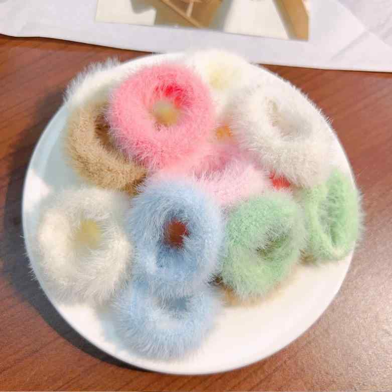 乐天商城 - ヘアゴム 子供 女の子 かわいい カートゥーン柄 ふわふわ素材 秋冬 伸縮性 高弾力 髪に優しい ソフト キャラクター 普段使い ヘアアクセサリー
