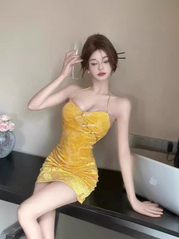 Rakuten - レディース チャイナドレス セクシー ハルターネック ストラップ ワンピース スリム効果 タイトフィット ボディコン ヒップハグ ショート丈 パーティー用 クラブウェア 夜遊び 伸縮性 切り替え
