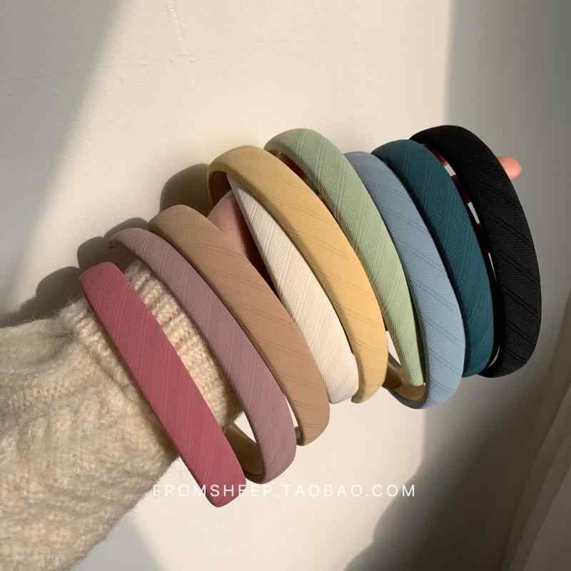 乐天商城 - レディース ヘアアクセサリー 韓国 ヘアバンド 幅広 シンプル 上品 かわいい ヘアクリップ 外出用 普段使い コーディネート自在 ヘアピン