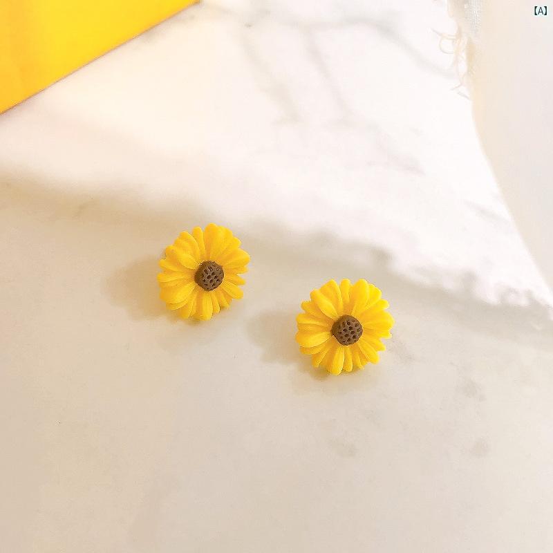 ピアス レディース 小ぶり 925シルバー 雛菊 小さめ おしゃれ シンプル かわいい ...