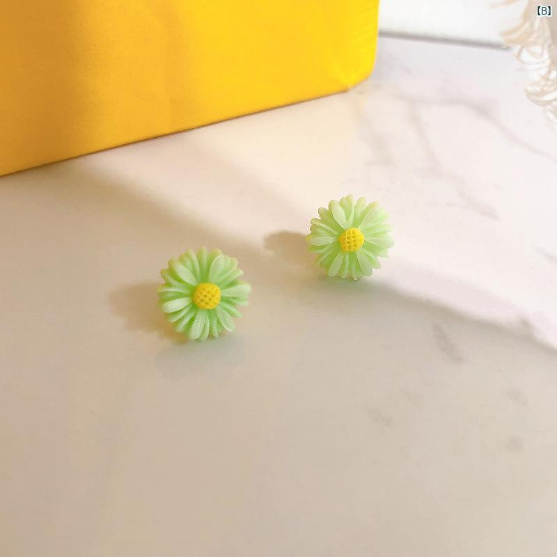 ピアス レディース 小ぶり 925シルバー 雛菊 小さめ おしゃれ シンプル かわいい ...