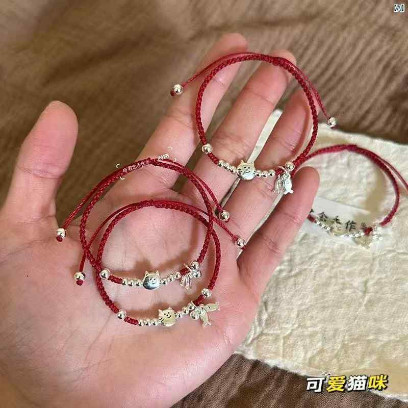ブレスレット レディース アクセサリー 猫 魚モチーフ 赤紐 手編み 調節可能 おし...