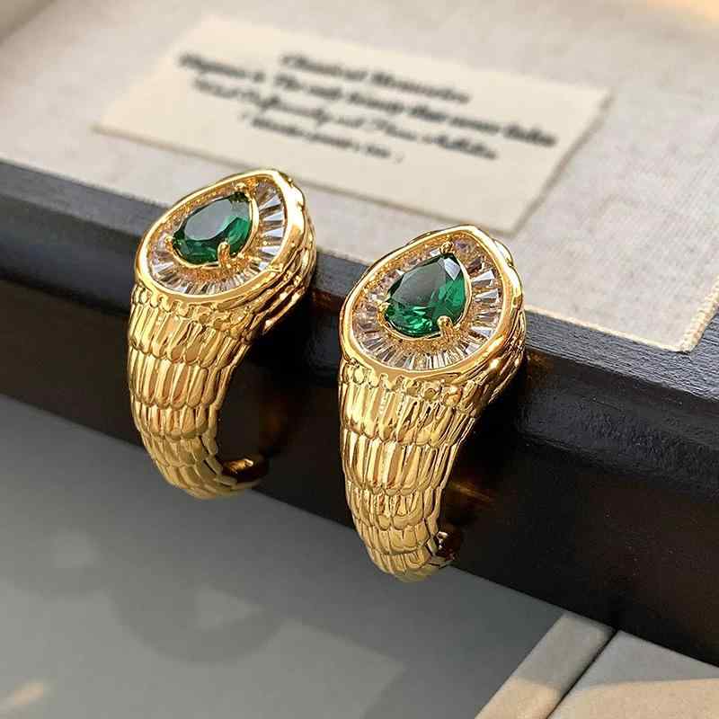 ピアス レディース シルバー925 銀針 ジルコニア アクセサリー 耳飾り エメラルドグリーン風 高級感 軽量 シンプル きれいめ 大人かわいい おしゃれ エレガント 普段使い オフィス デート お呼ばれ パーティー ギフト プレゼント ジュエリー 揺れる