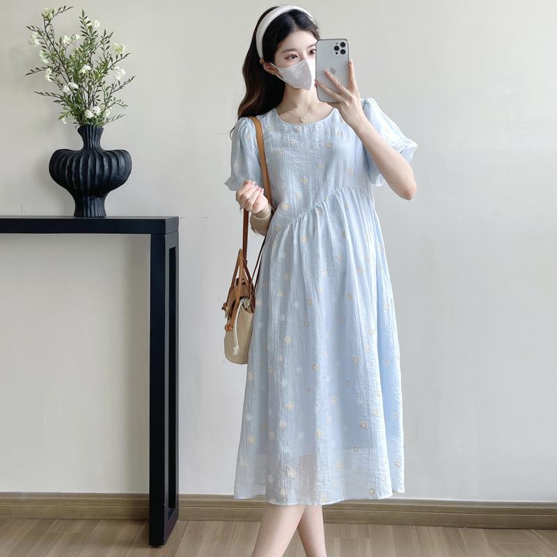 ワンピース マタニティ レディース 妊婦服 ゆったり 大きいサイズ 体型カバー 半袖 ひざ丈 裾フレア 小花柄 デイジー柄 Aライン 着痩せ プラスサイズ 伸縮性 通気性 カジュアル きれいめ おしゃれ お出かけ 普段着 産前 産後 ママコーデ 春夏 柔