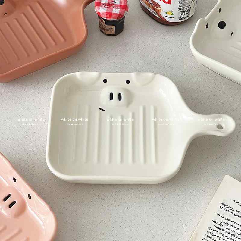 皿 食器 陶磁器 プレート 一人用 高級感 おしゃれ かわいい 取っ手付き 電子レンジ対応 キッチン用品 食卓用 洋食器 盛り付け皿 焼き物皿 オーブン対応 煮込み料理皿 普段使い 自宅用 カフェ風 インテリア雑貨 磁器製 シンプルデザイン 北欧風 料理