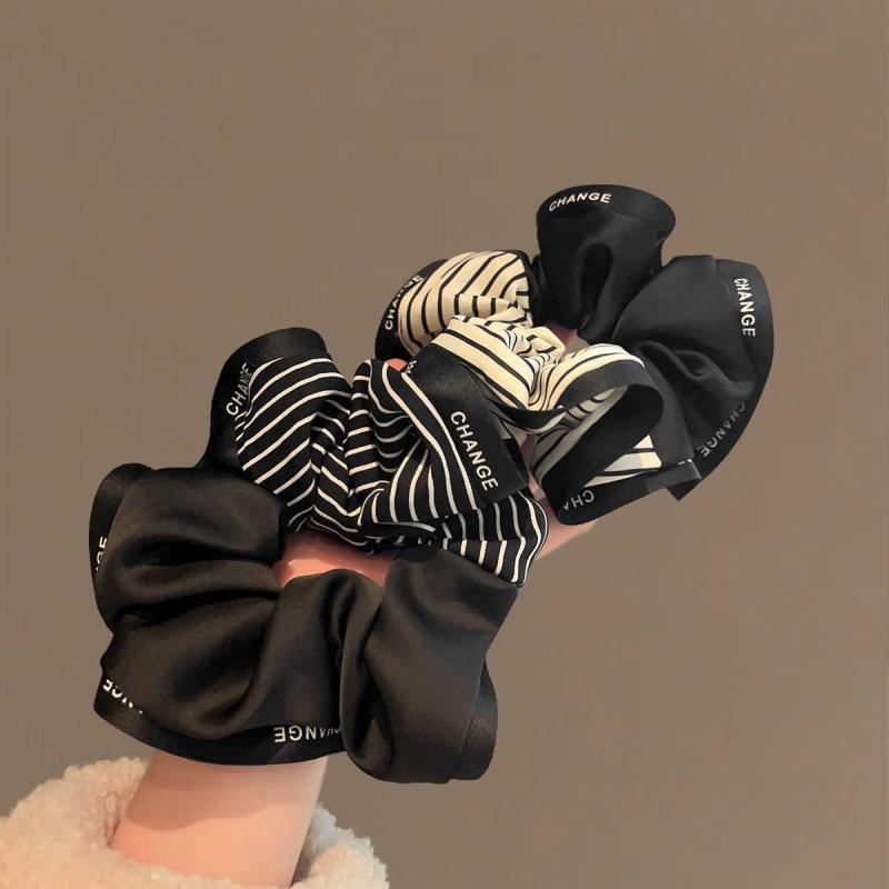 ヘアゴム レディース ヘアアクセサリー レトロ クラシック 文芸風 水墨画風 ラインストーン 幾何学模様 髪飾り 髪留め ブラック 高級感 髪ゴム 上品 エレガント 大人かわいい おしゃれ 大人っぽい 結び目 ヘアアレンジ まとめ髪 シンプル カジュアル