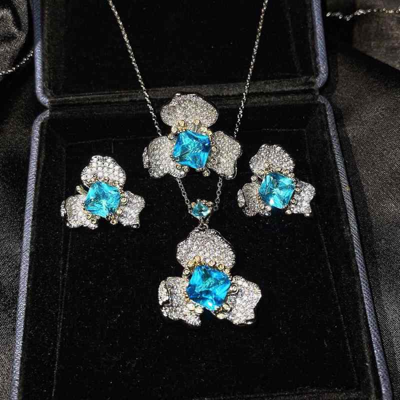 ネックレス 指輪 耳飾り アクセサリー セット レディース 高級感 ジュエリー スイスブルートパーズ 花 フラワー モチーフ 上品 きれいめ おしゃれ デート パーティー 結婚式 お呼ばれ 普段使い プレゼント ギフト 大人かわいい エレガント フェミニ