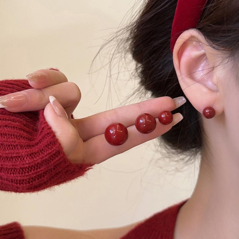 ピアス レディース アクセサリー ジュエリー 耳飾り 揺れる かわいい おしゃれ 華やか ギフト 誕生日 プレゼント 高級感 ゴールド 普段使い デート パーティー 女子会 オケージョン 記念日 ファッション小物 上品 エレガント 小ぶり シンプル デザ