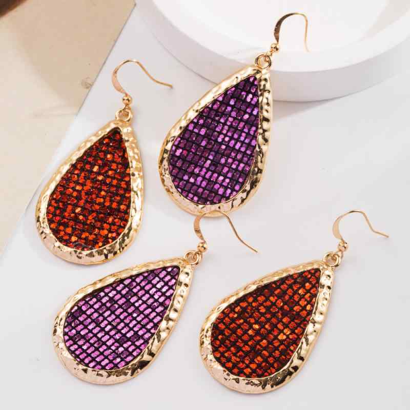 ピアス レディース アクセサリー 欧米風 ファッション PUレザー スパンコール しずく型 揺れる シンプル 輝き パーティー ダンス 舞台 大ぶり 高級感 おしゃれ かわいい イヤリング ジュエリー デイリー トレンド 人気 大人っぽい 華やか 上品