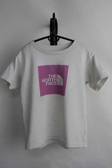 ザ ノースフェイス THE NORTH FACE スクエアロゴ Tシャツ【120】【古着】【中古】【キッズ】【子供服】男の子 男子 女の子 女子 アウトドア キャンプ スポーツ ダンス おしゃれ オシャレ アメカジ 保育園 幼稚園 外遊び 公園 4歳 5歳 6歳