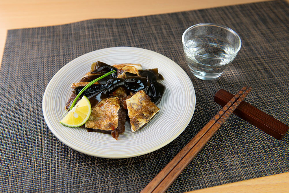 日本橋・人形町たけうち・おそうざい横丁　たらと結び昆布のうま煮 （100g×6食分セット）　北海道産 GS-8　鱈 タラ こんぶ コンブ