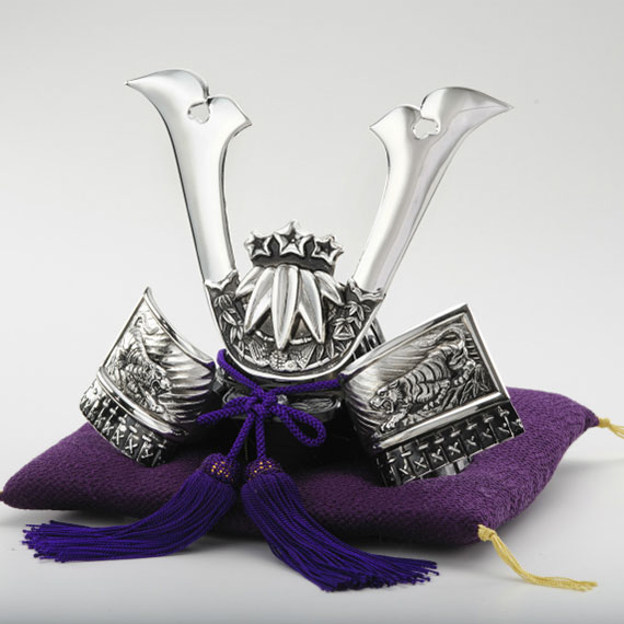 1/4源義経公兜収納セット曙裾濃威 1/4源義経公兜収納セット曙裾濃威 1