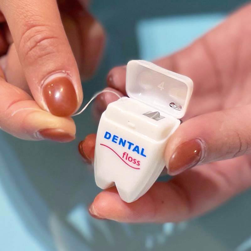 dental flossβ