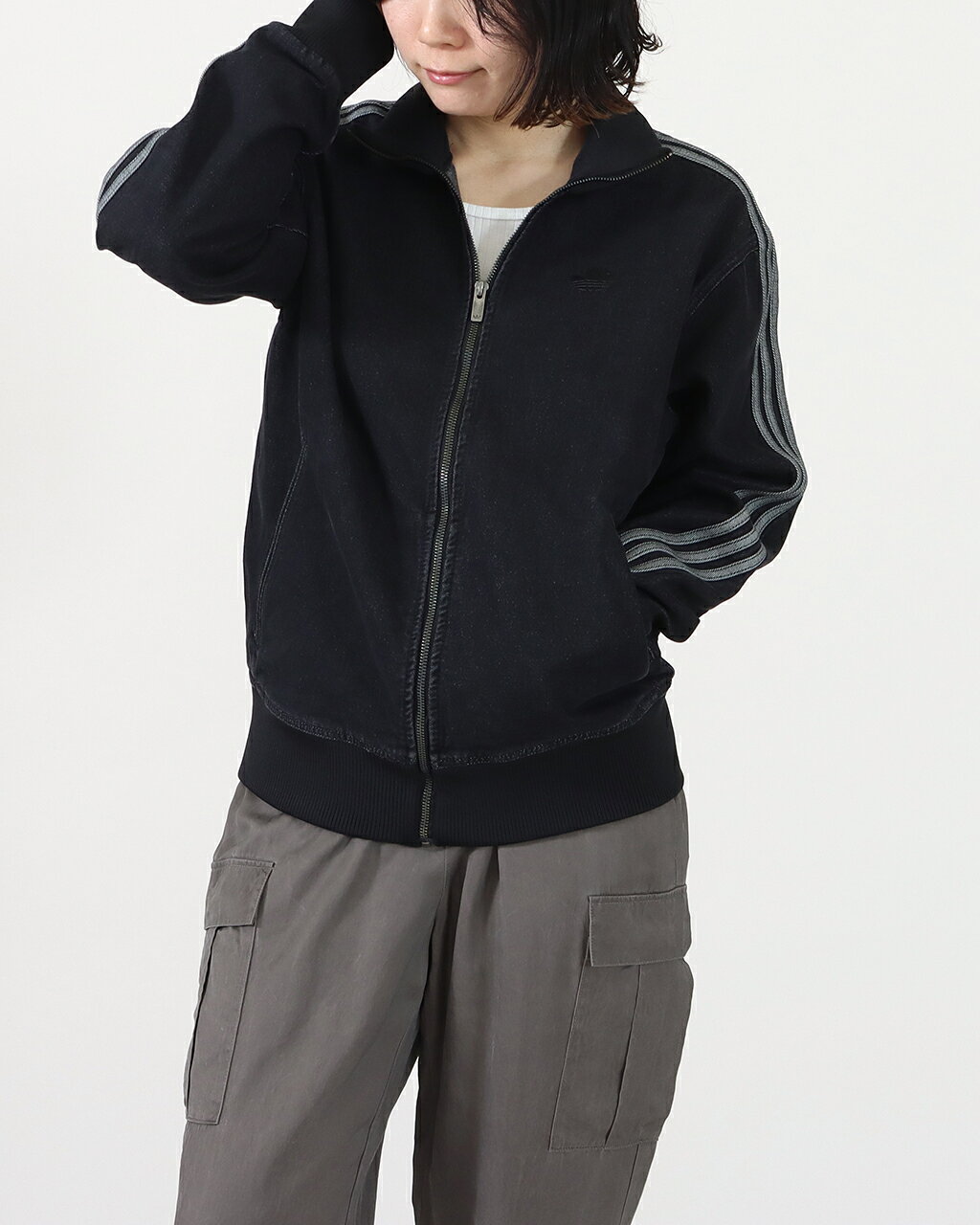 【1点10% 2点15%offクーポン】adi...の紹介画像2