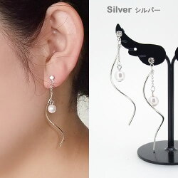スパイラルフェイクパールピアス