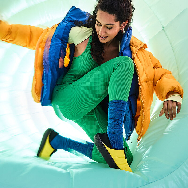 クロックス メンズ レディース サンダル CROCS クラシック パフ モック Classic Pu...